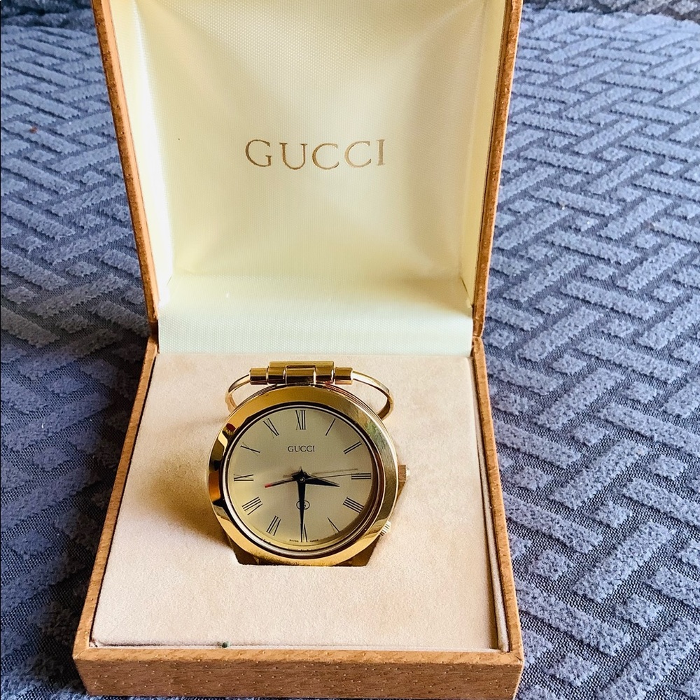 Beautiful GUCCI desk or travel watch with box 🌟🌟 - Picture 4 of 9